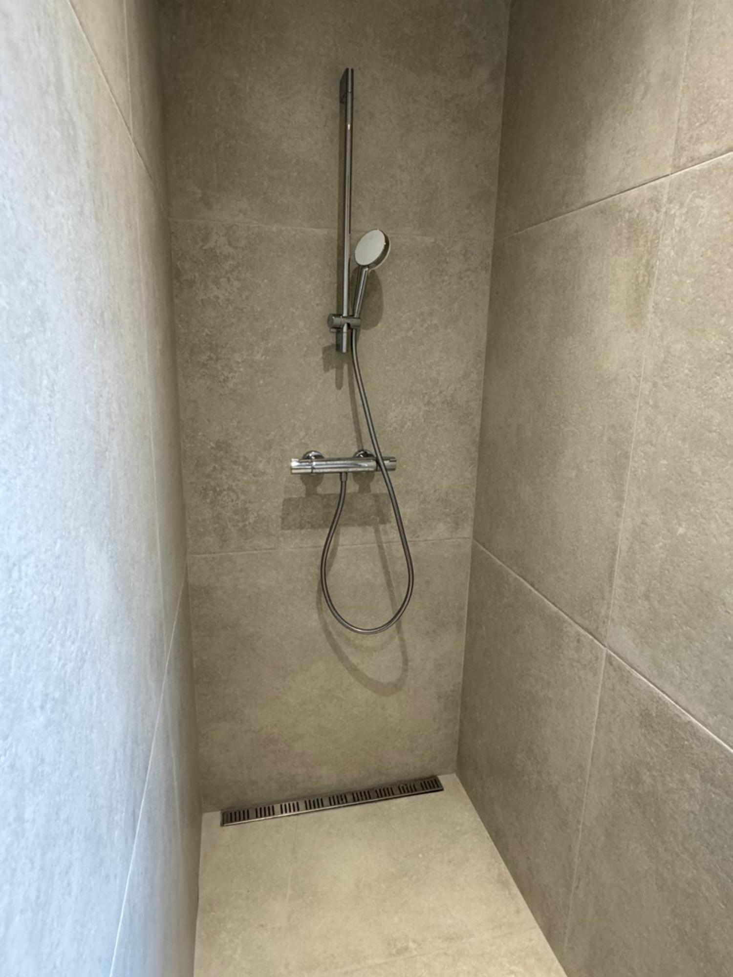 Chambre Privee Climatisee Avec Salle De Bains Partagee-Le Sapin Genay (Rhone) Εξωτερικό φωτογραφία